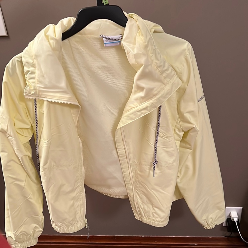Columbia rain jacket